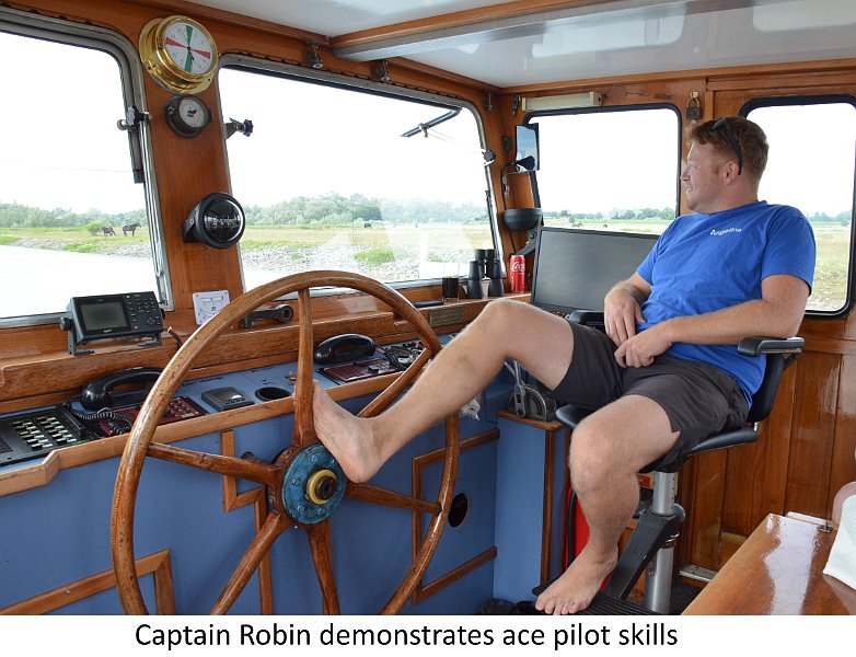 2022-07-01 1721a barge captain robin